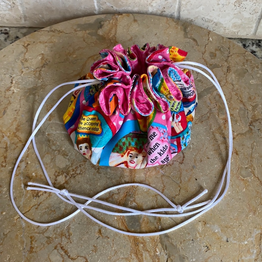 Hand-made Retro Drawstring Jewelry Make-up Tote Purse